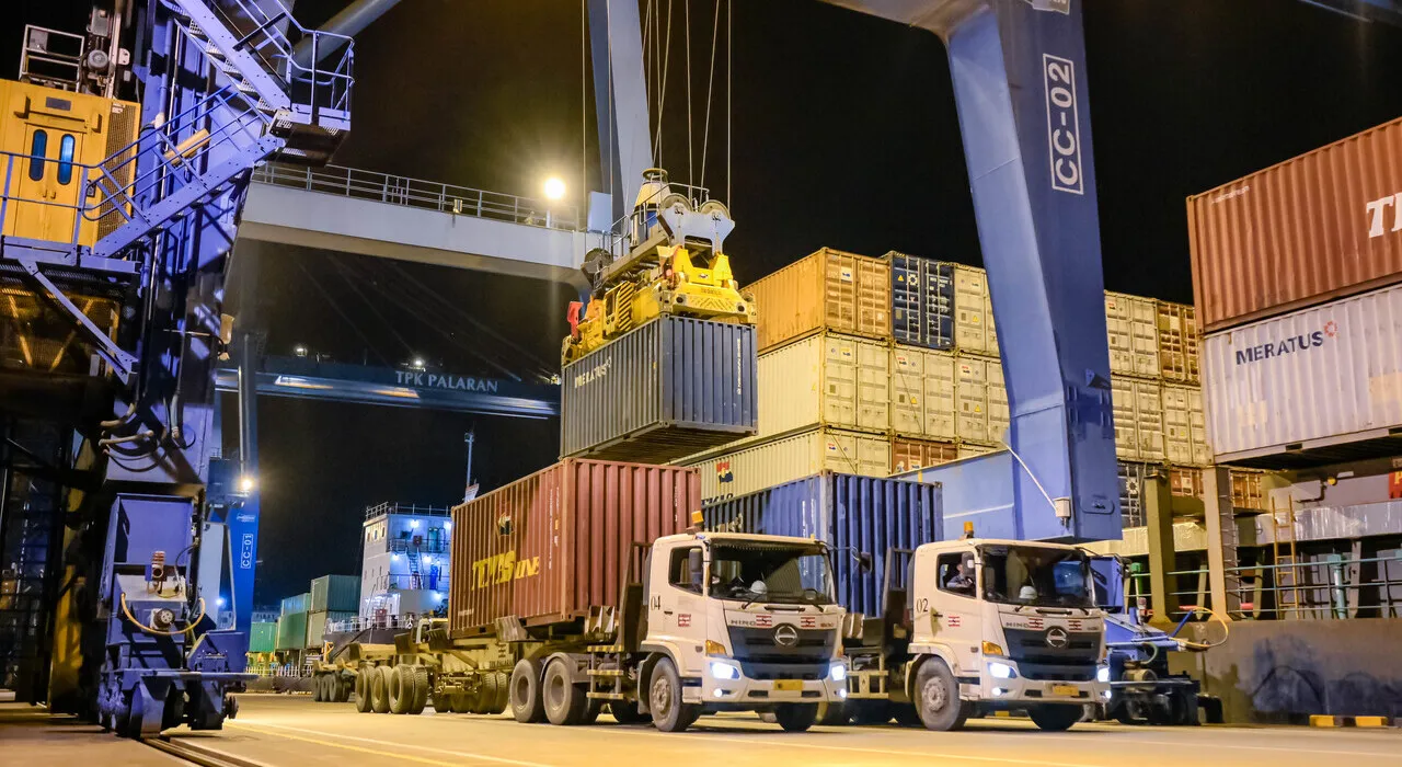 Stevedoring