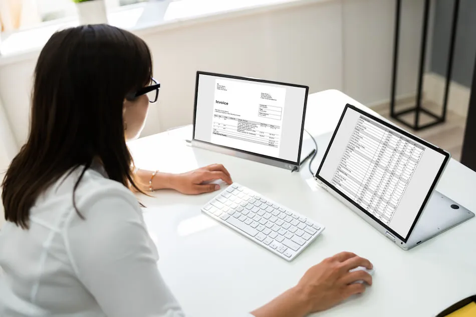 template laporan stok barang Excel