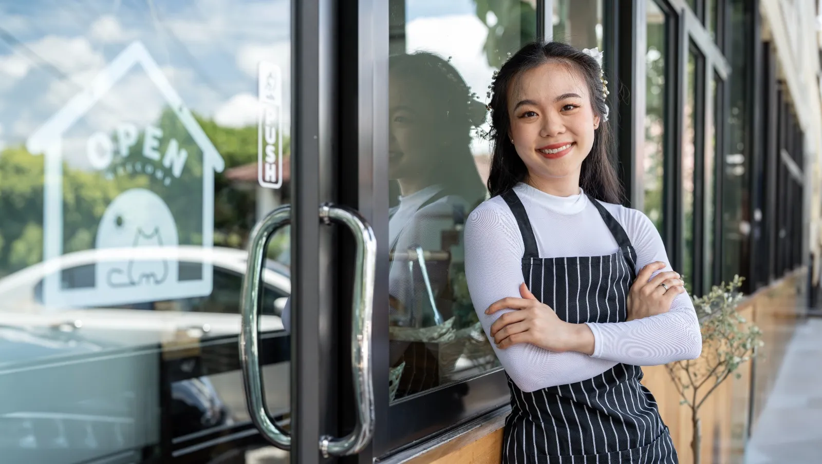 usaha yang bergerak dalam bidang makanan disebut