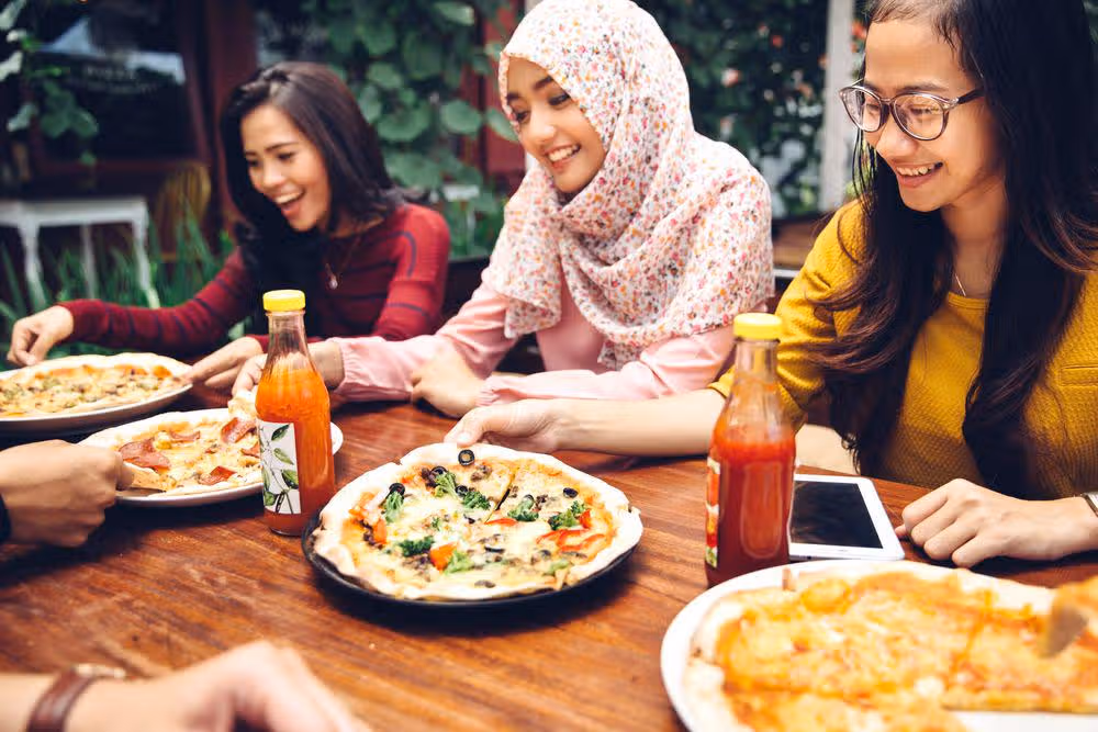 dine in artinya
