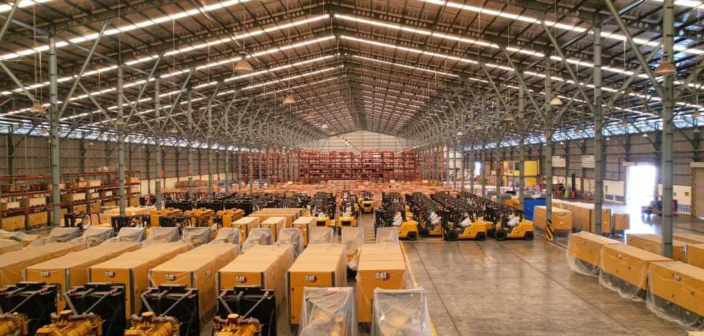 distribution center adalah