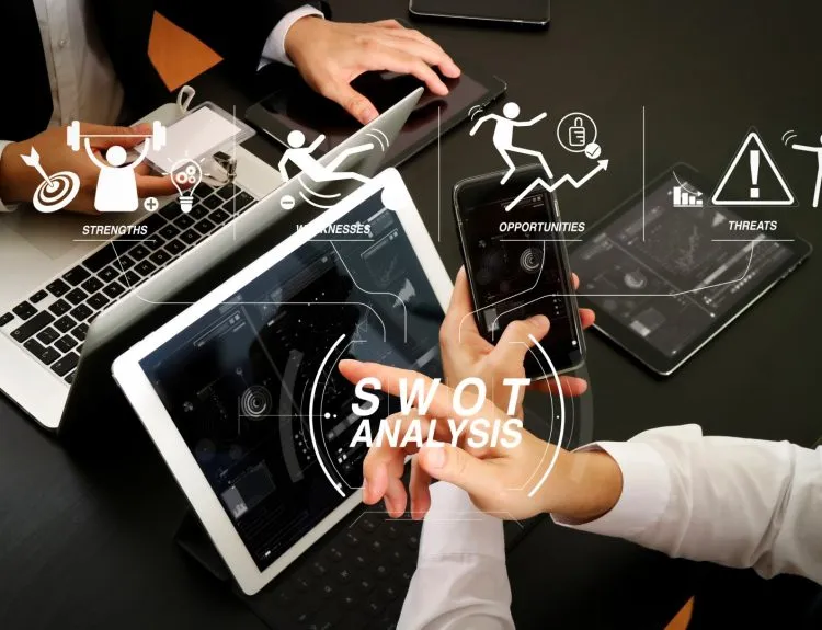 contoh analisis swot