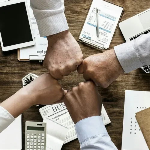 perbedaan cv dan pt