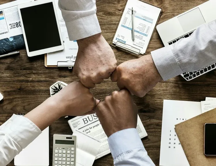 perbedaan cv dan pt