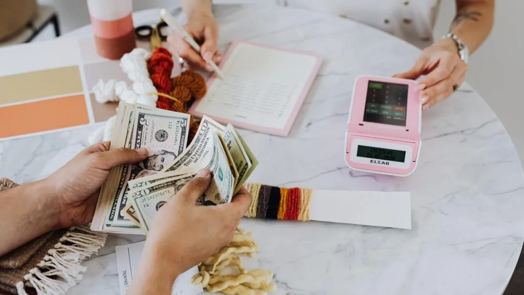 biaya operasional adalah