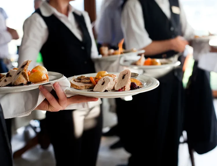 usaha yang bergerak di bidang makanan