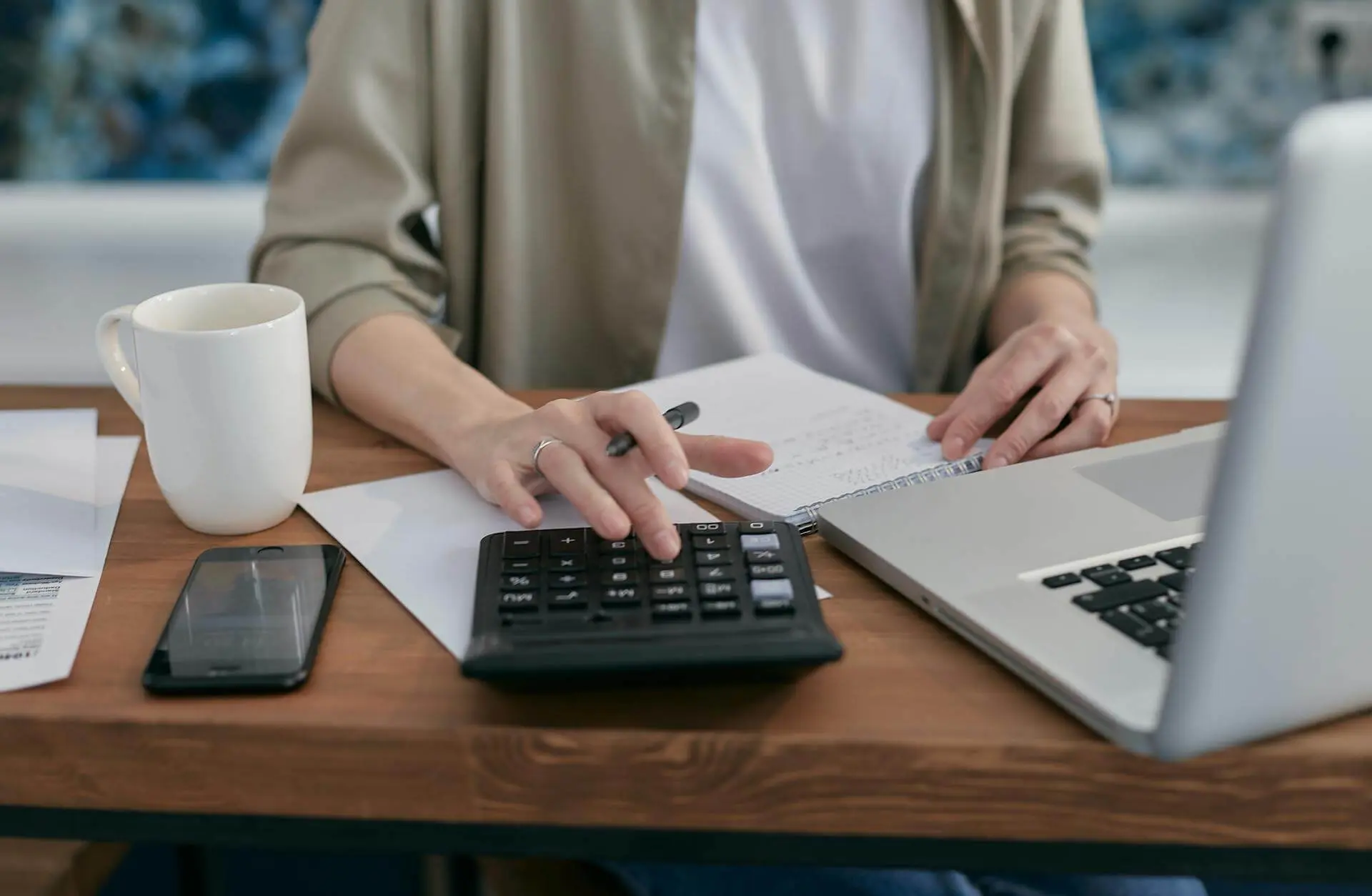 Menguasai Perhitungan Biaya dengan Kalkulator HPP yang Efektif